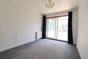 Dining Room- click for photo gallery